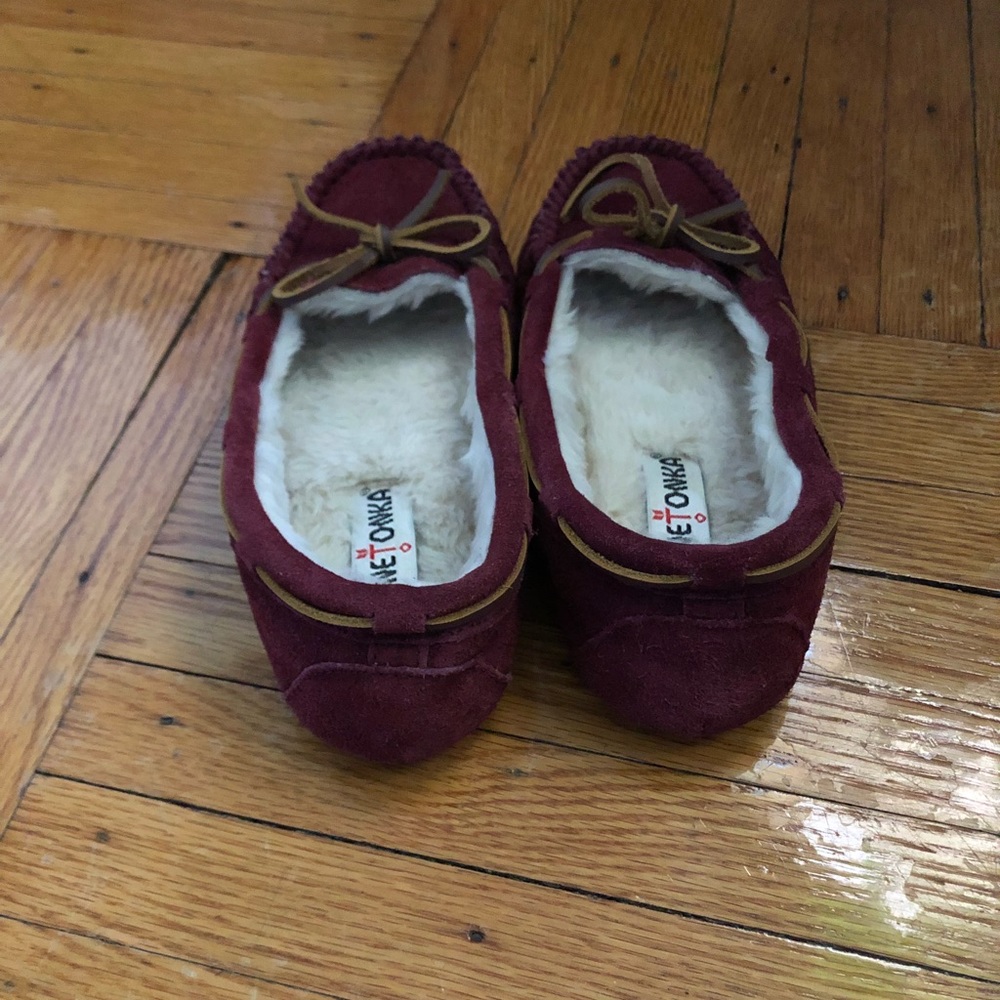 Minnetonka shoe - Picture 2 of 6